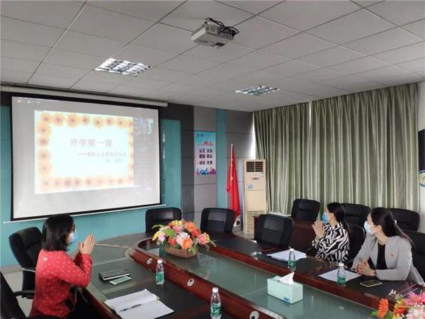 交作文啦丨宅家就是抗疫,这“便宜”谁想再有? 4