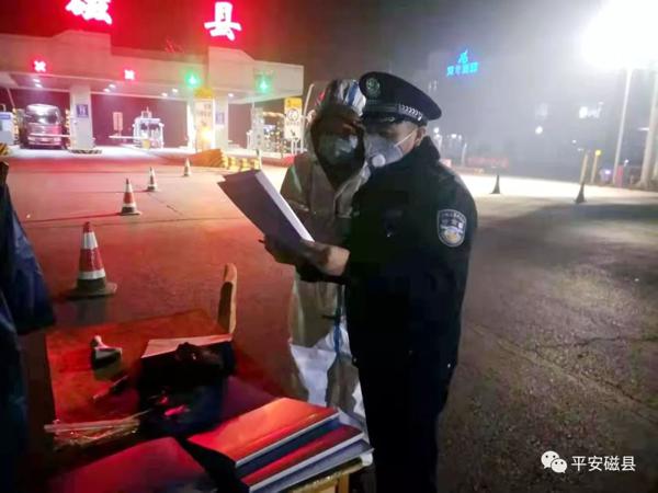 一篇暖心的“小警属”作文 3
