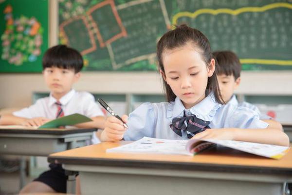 孩子们的作文厉害了!妥妥的段子手,网友:笑得肚子疼 4