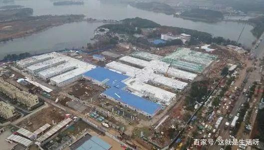 来自初中学生的作文:《口罩下的美》 4