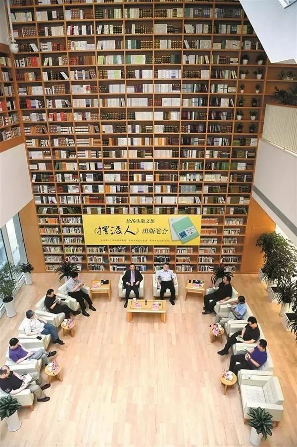 读后感 | 灵魂的摆渡人 ——读徐扬生先生散文集《摆渡人》 4