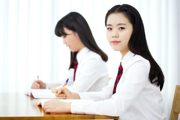 原创 初中生交作文：《我的计划泡汤了》，老师逐句修改提出两个不足 1