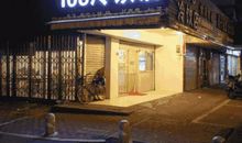 嘎嘎冷饮店作文