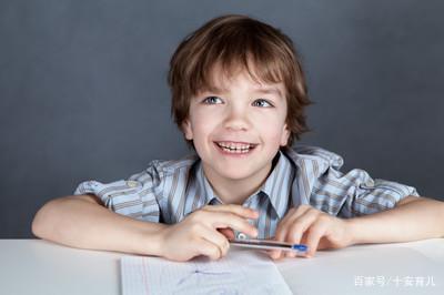 妈妈教上小学的孩子写作文,用了这2个方法,孩子的作文经常满分 1