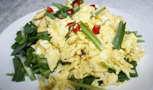 韭菜炒鸡蛋 我学会了炒菜作文300字