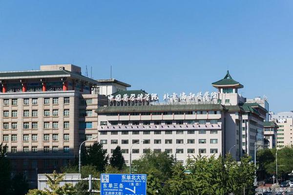 2020高考热点备考作文:宁可牺牲自己,也要照亮别人 2