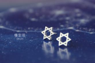 2005福建高考满分作文赏析：星星发光张扬个性_1000字