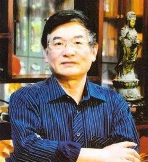他用甲骨文参加高考，作文仅得6分却被名校破格录取，现怎样？ 4