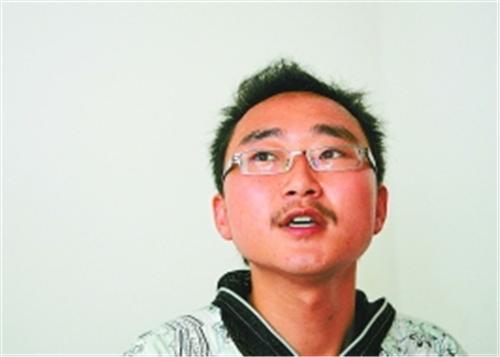 他用甲骨文参加高考，作文仅得6分却被名校破格录取，现怎样？ 2