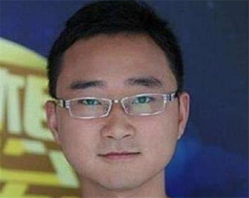 他用甲骨文参加高考，作文仅得6分却被名校破格录取，现怎样？