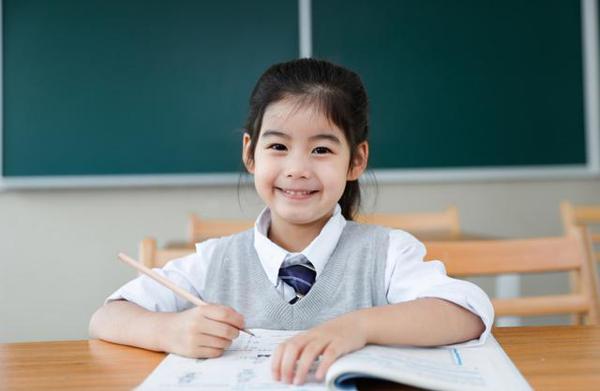 755字高考满分作文,30字老师不认识,阅卷组长写近2000字注释 5