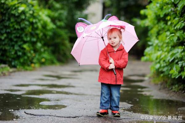 中学生优秀作文:《雨天的思绪》,如淅淅沥沥的小雨
