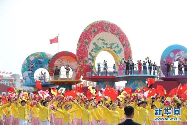原创 看完国庆直播可以这样长知识！从精彩解说、作文素材到佳句都有 8