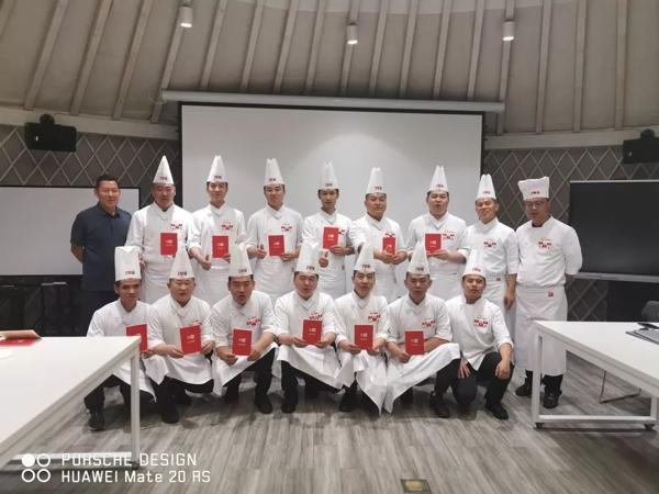 品味早读丨《西贝的服务员为什么总爱笑》读后感 6