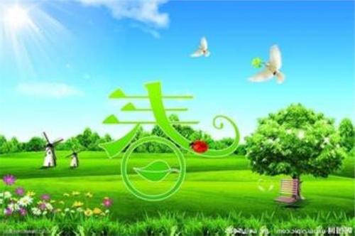 初中一年级的风景构成：春季校园_800字