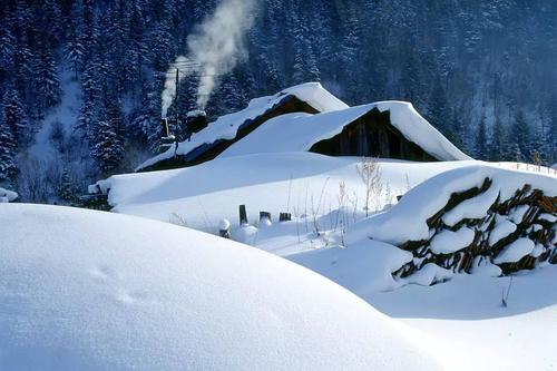 [圣诞节]白雪皑皑的夜晚，温暖如春