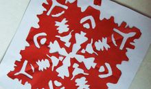 二年级状物作文：剪窗花_700字