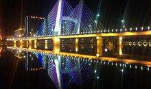 关于桥的作文：夜游临海大桥_500字