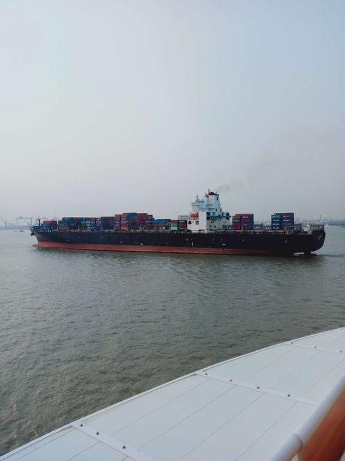 在海天交错的梦想和航海的地方_1200个单词
