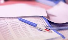 高二英语作文：One Thing Touched Me_900字