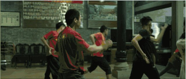 这个男神不容易追【一】_1500字