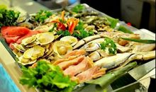 高三叙事作文：雨中的海鲜_900字