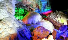 游浮戏山雪花洞_1000字