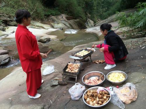 秋季快乐之旅_550个单词
