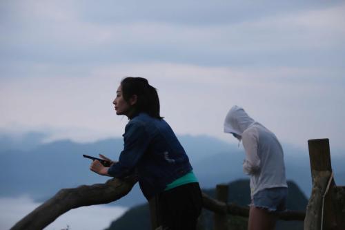 爬瑶山_200字