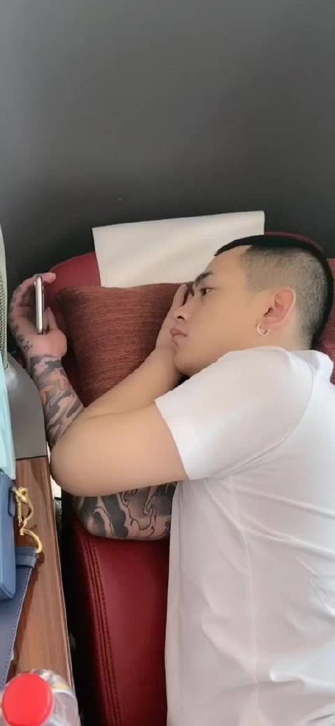 梦雨的前世恋情（1）主角出现_700字
