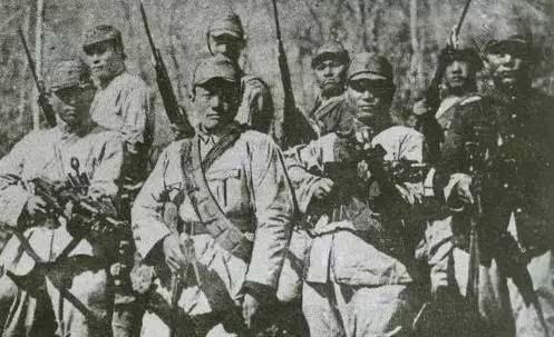 名人爱国故事：杨静宇的抗战专案_200字