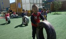 天天锻炼身体好_50字