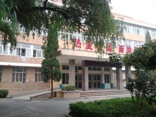 母校_550字