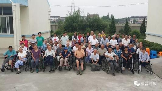 关于阅读《天堂是大鸟笼》的思考-生活在笼子里600字