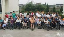 读《天堂是个大鸟笼》有感——笼子里的生活_600字