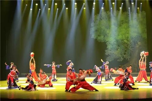 大自然的歌舞_400字