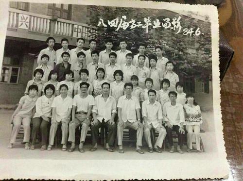 亲爱的校友：您好！ _1000个字