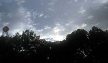 【每日天气】阴沉沉的天空_150字