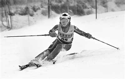 【微词构成】尚义的冬天_100字