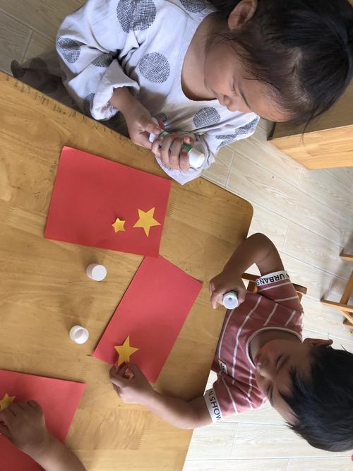 爱国主义组成：所有爱国主义，所有爱国主义思想读《难忘的一课》 _500字