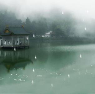 雨的成分：长江以南的薄雾_900字