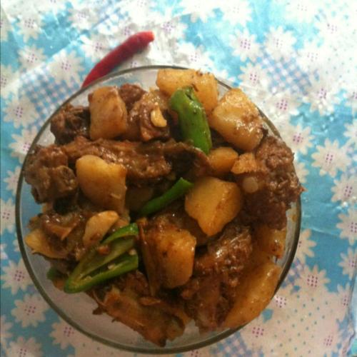 三年级作文：土豆炖排骨_250字