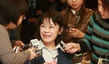 建国60周年时代楷模：张海迪_300字