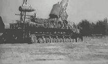 希特勒：弱者的绝望，让拯救成为灾难_1200字