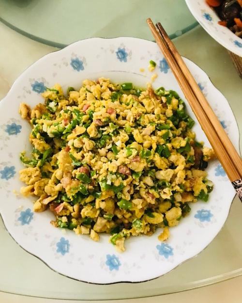 饭炒鸡蛋_400字