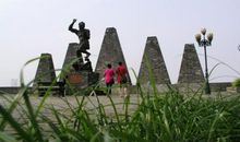 敞开胸怀，你会拥有无边的快乐_650字