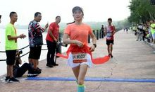 奋力向前，追求卓越_500字