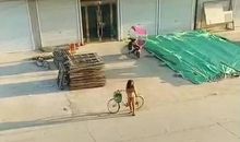 法师街的疯子_1500字