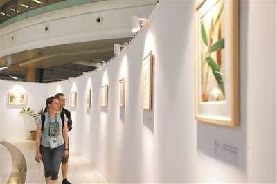参观绘画展_550字