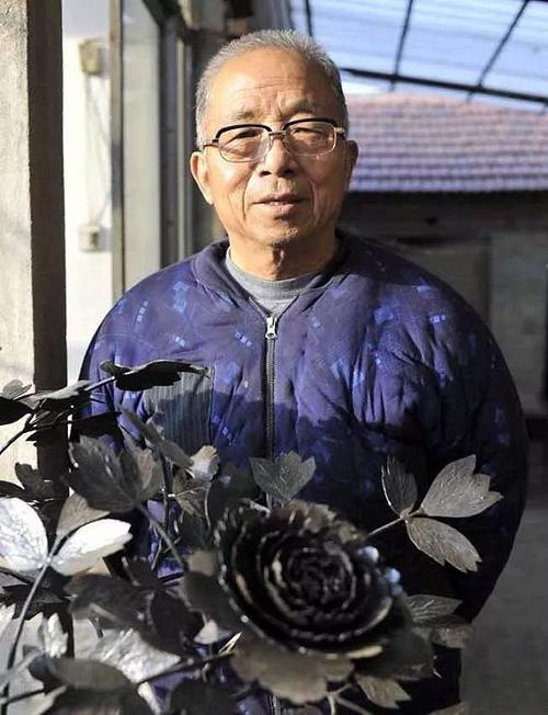 时事论证材料：“舌头3”惨败，“章丘铁锅”盛行_1500字